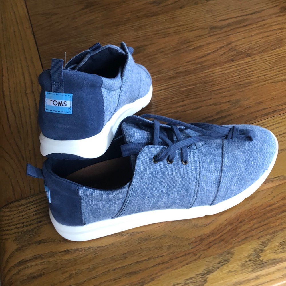 TOMS Shoes 🦋